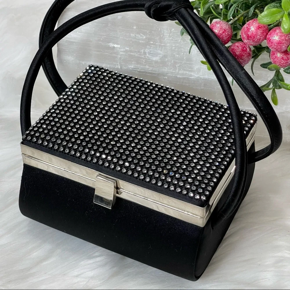 ๐๐SOLD๐๐LA REGALE EVENING BAG vintage UNIQUE CRYSTAL topped SQUARE shaped - Picture 14 of 14